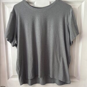 Athletic Works Gray Boxy Short Sleeve Tee
